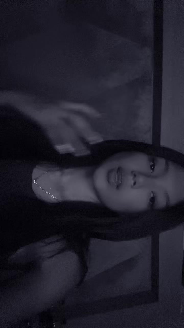@Valeska🕷️