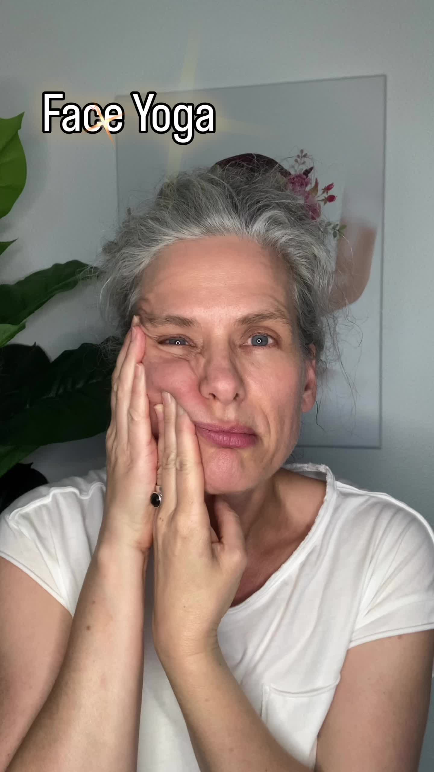 @ninaschennach_faceyoga