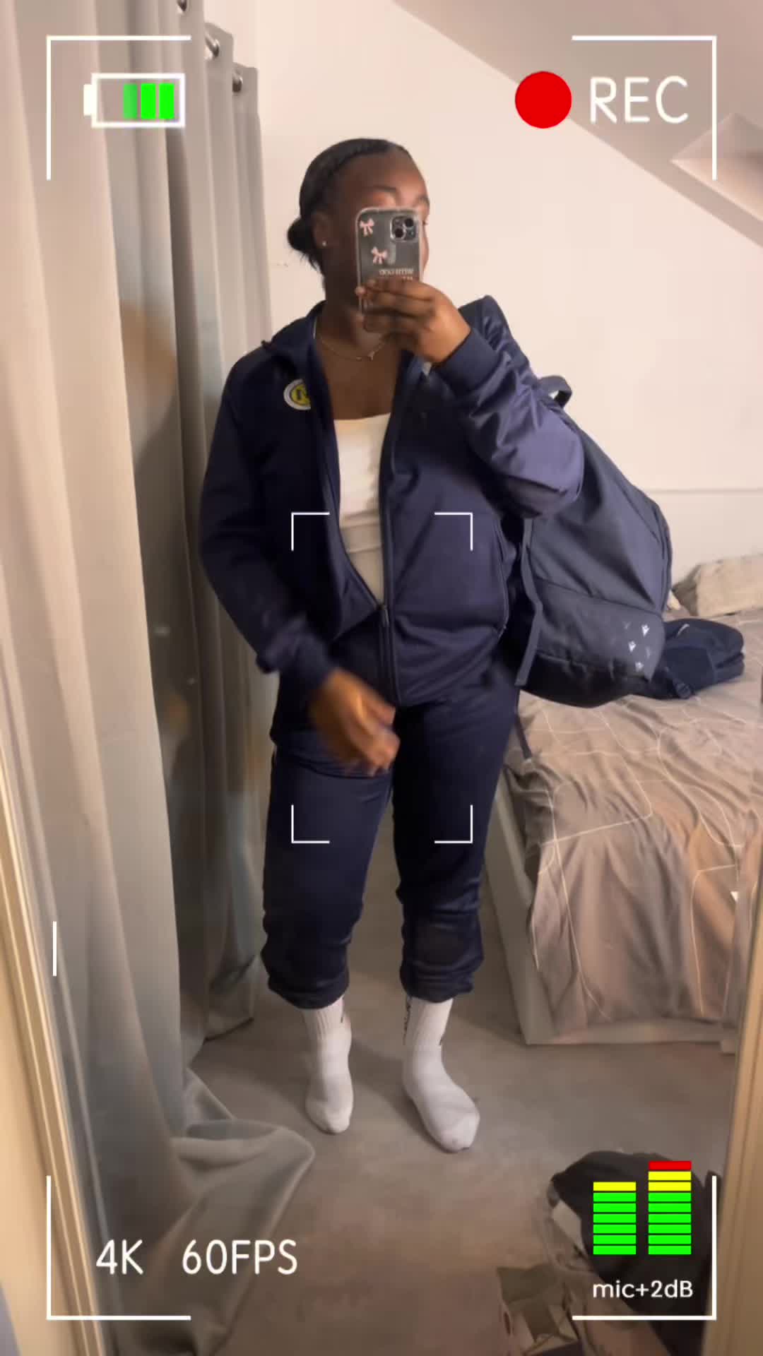 @adrianaat._