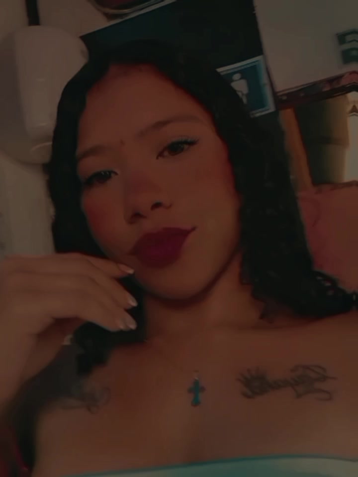 @anyelina