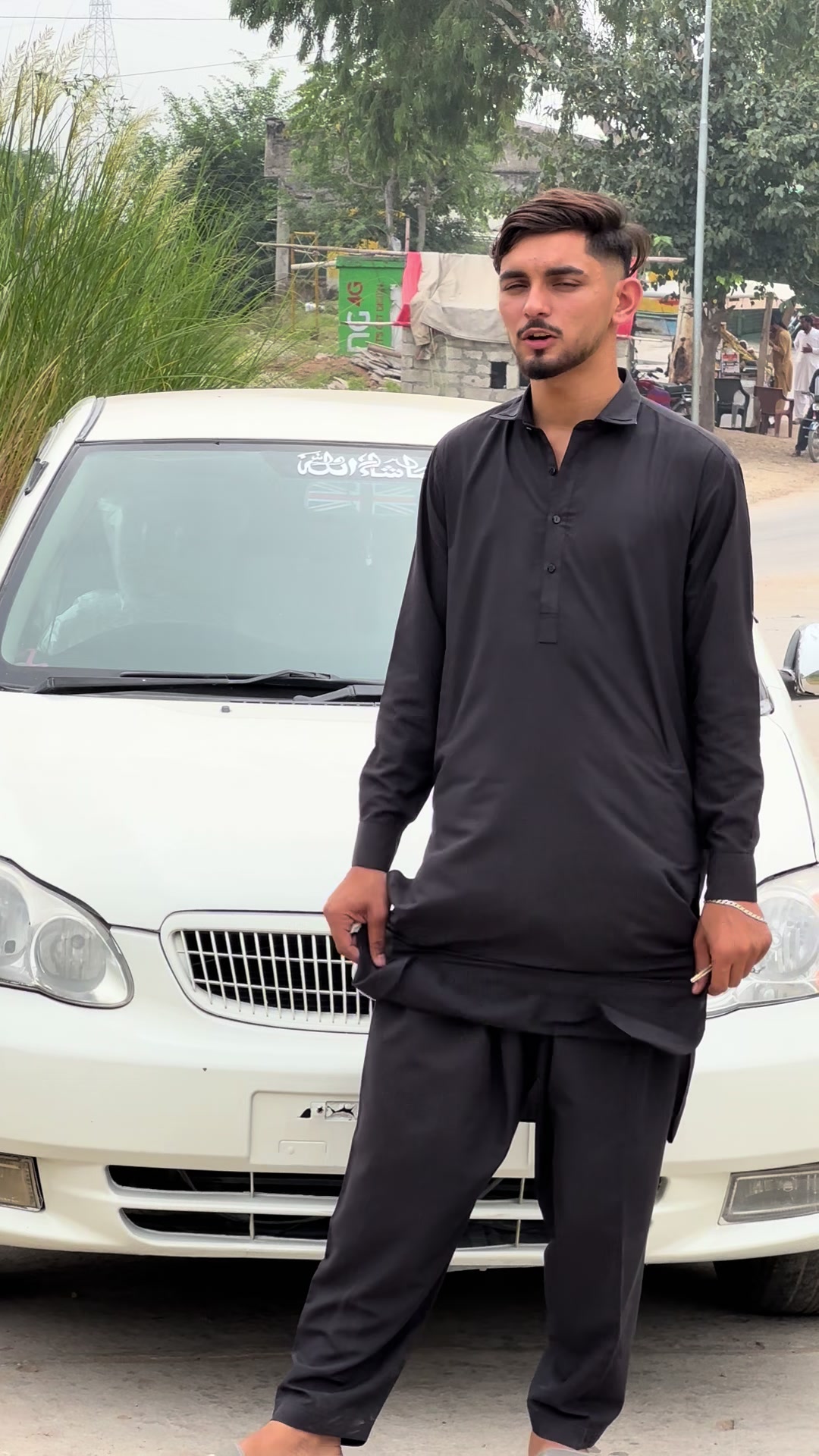 @راجہ 🪐