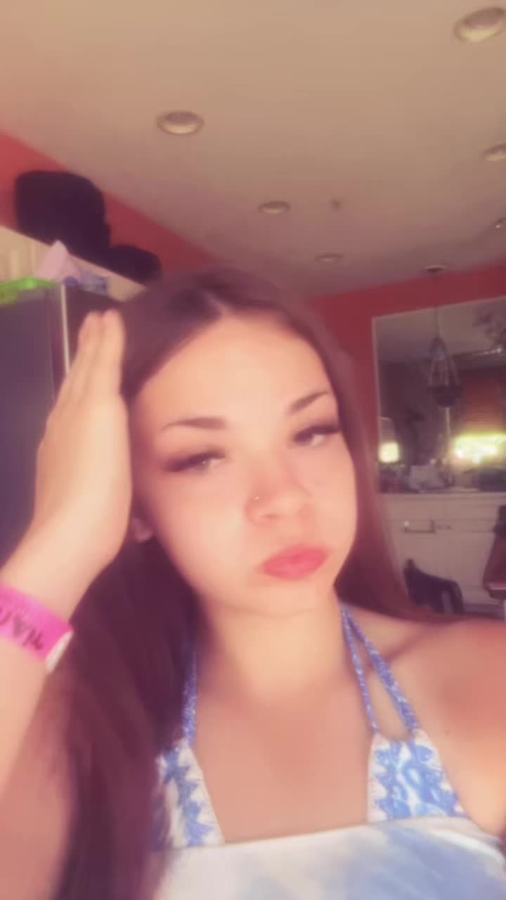 @👸❣️