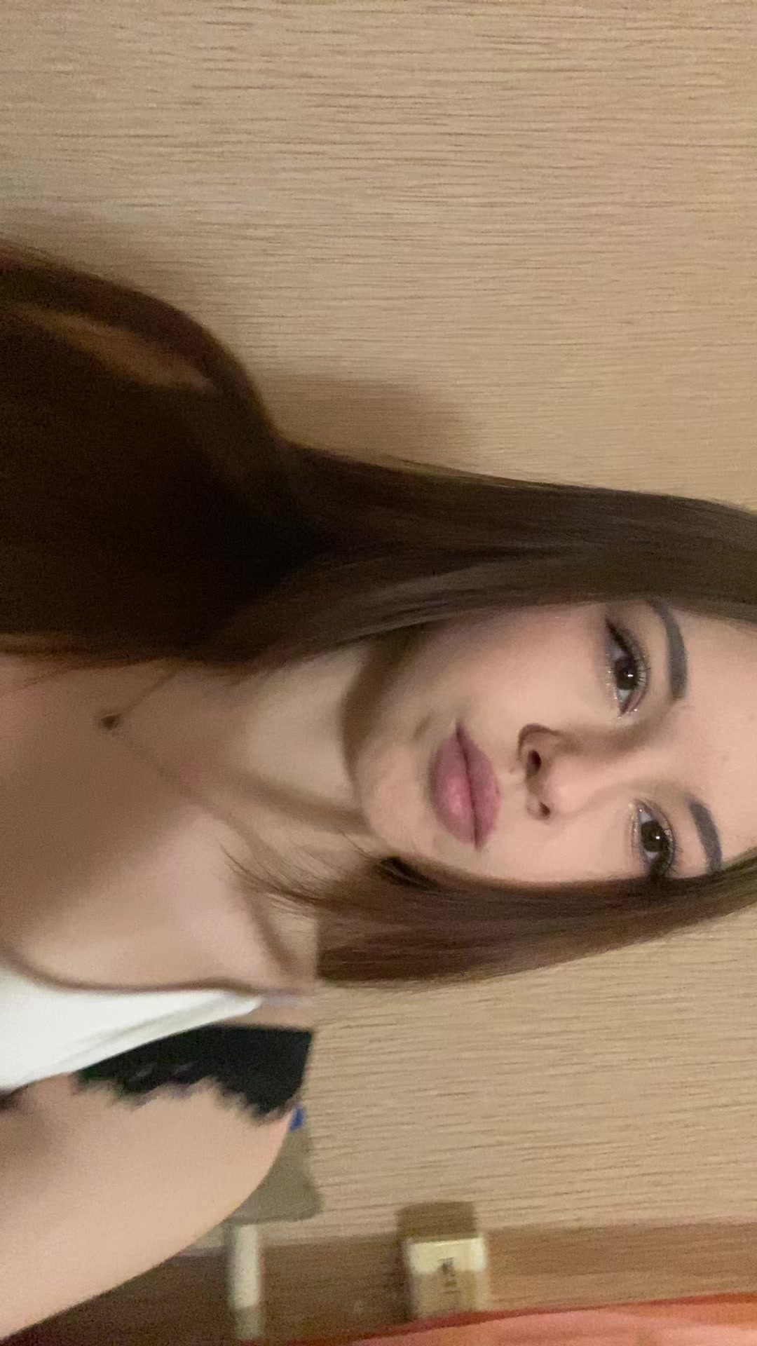 @елагина