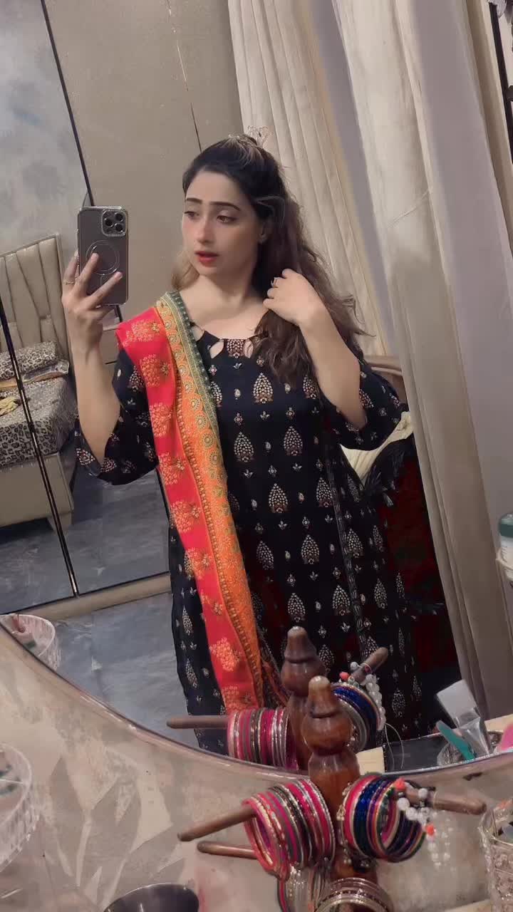 @Saima Pari