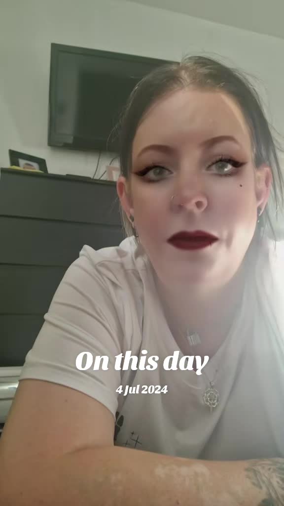 @🦇Stacey-Yorkshire🦇 🎗