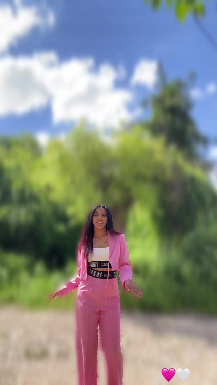 @🖤
