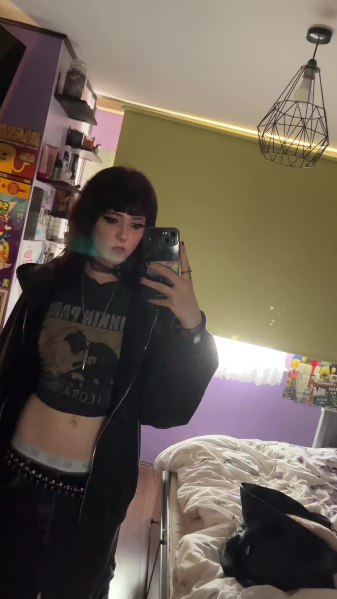 @zuzi 🦇