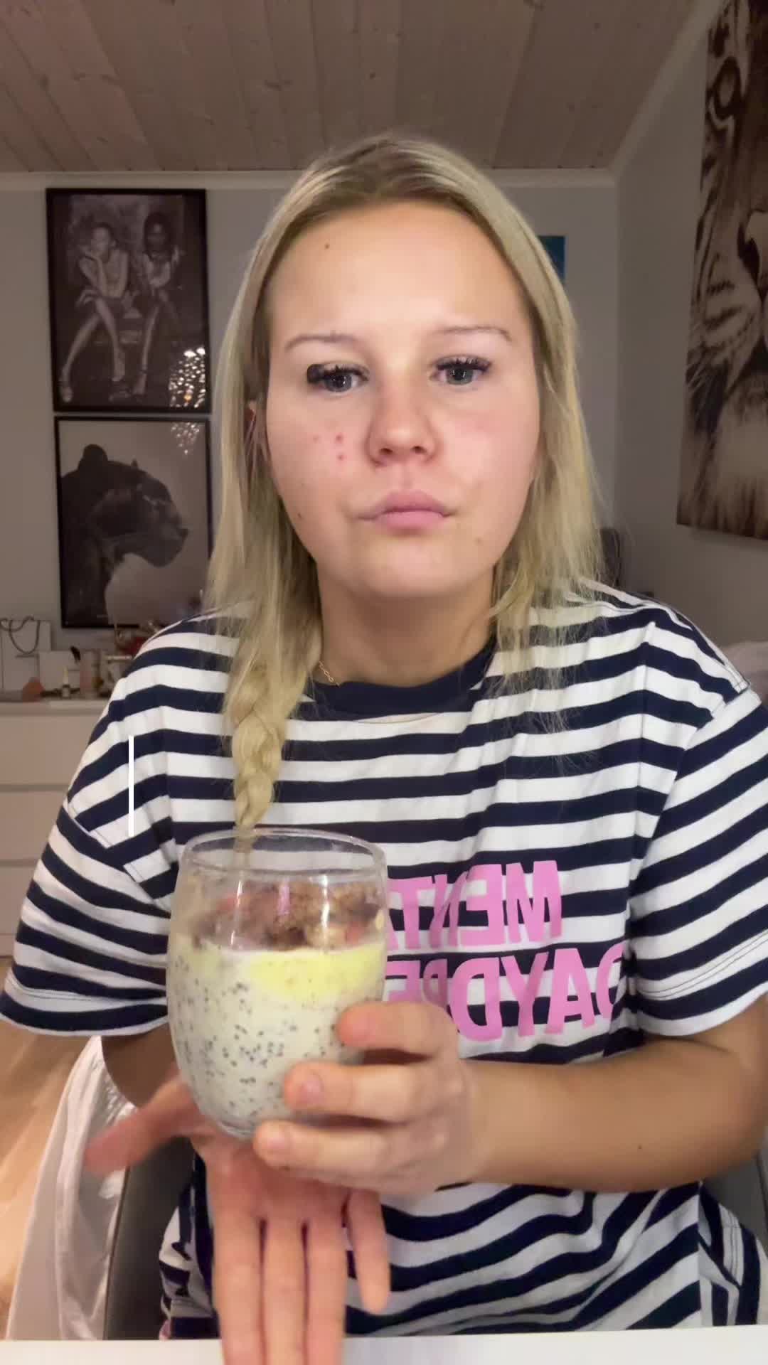 @Holly🛍️🥥🥂