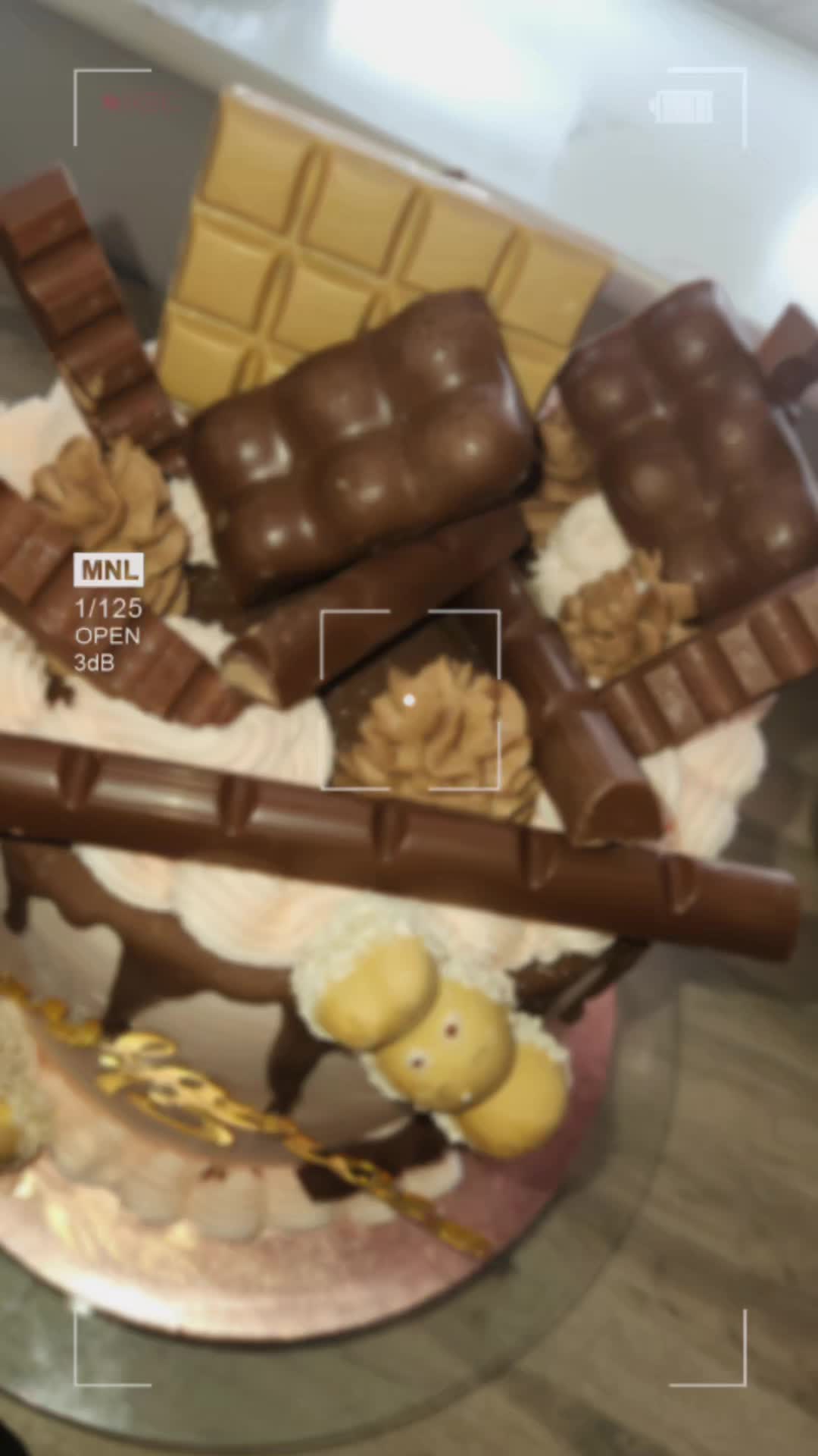 @charsbakes