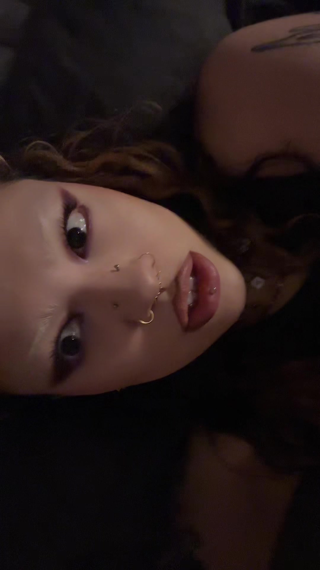 @Valarie🖤
