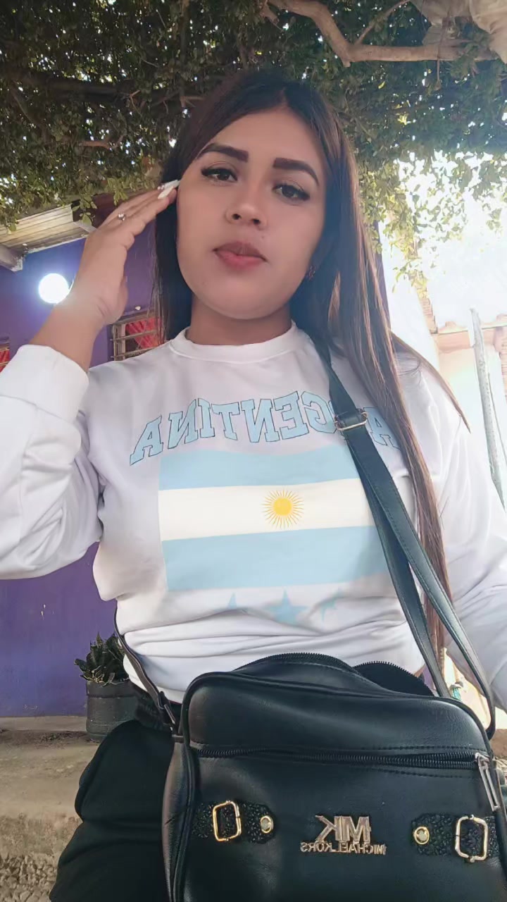 @Yunely ✨