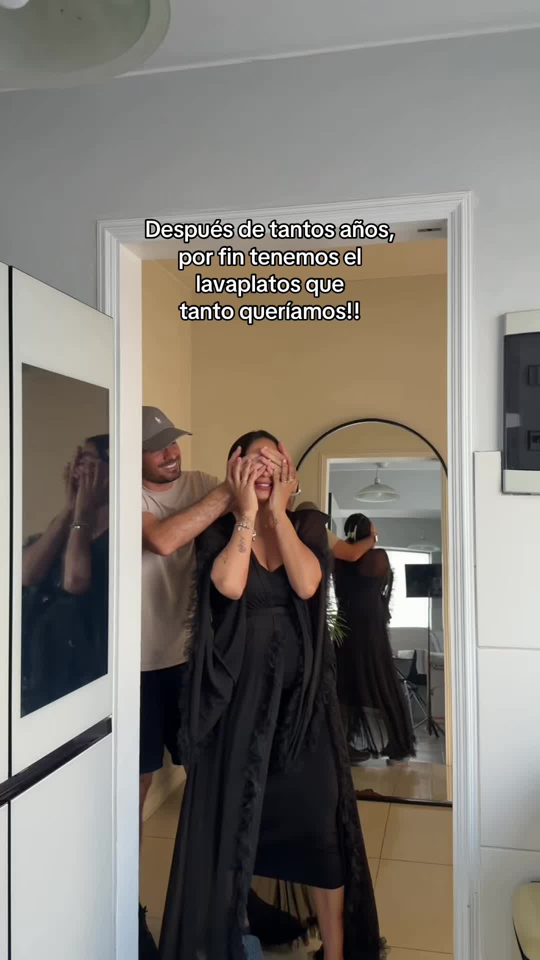 @VALERY REVELLO