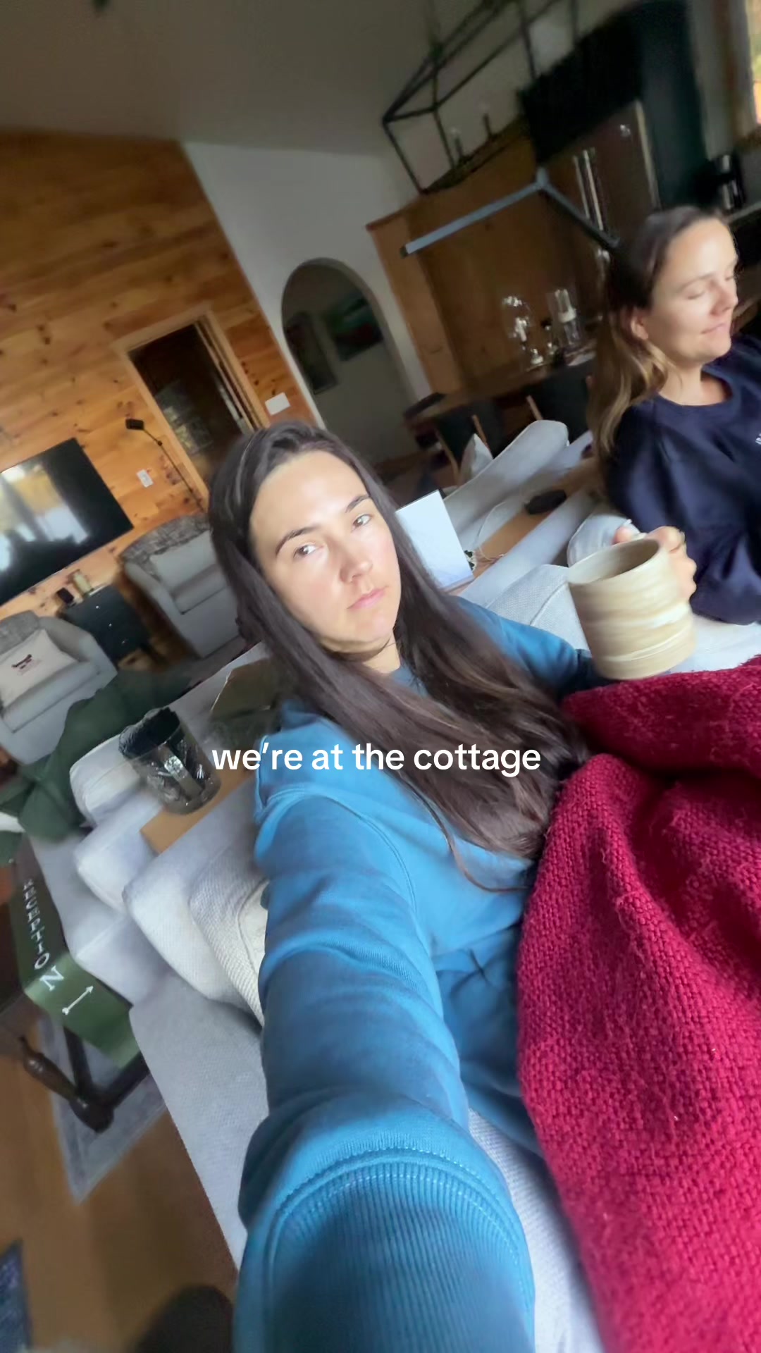 @ELLIE 🍑