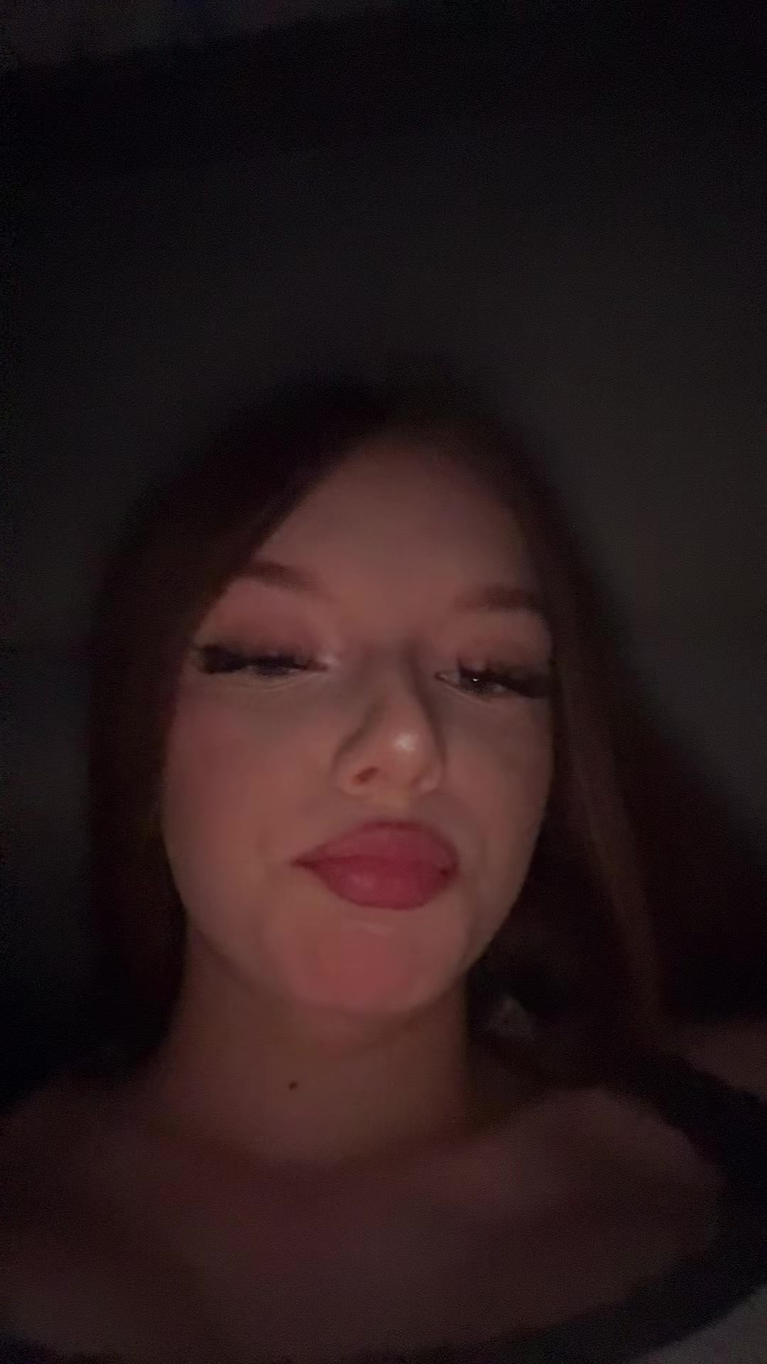 @nela