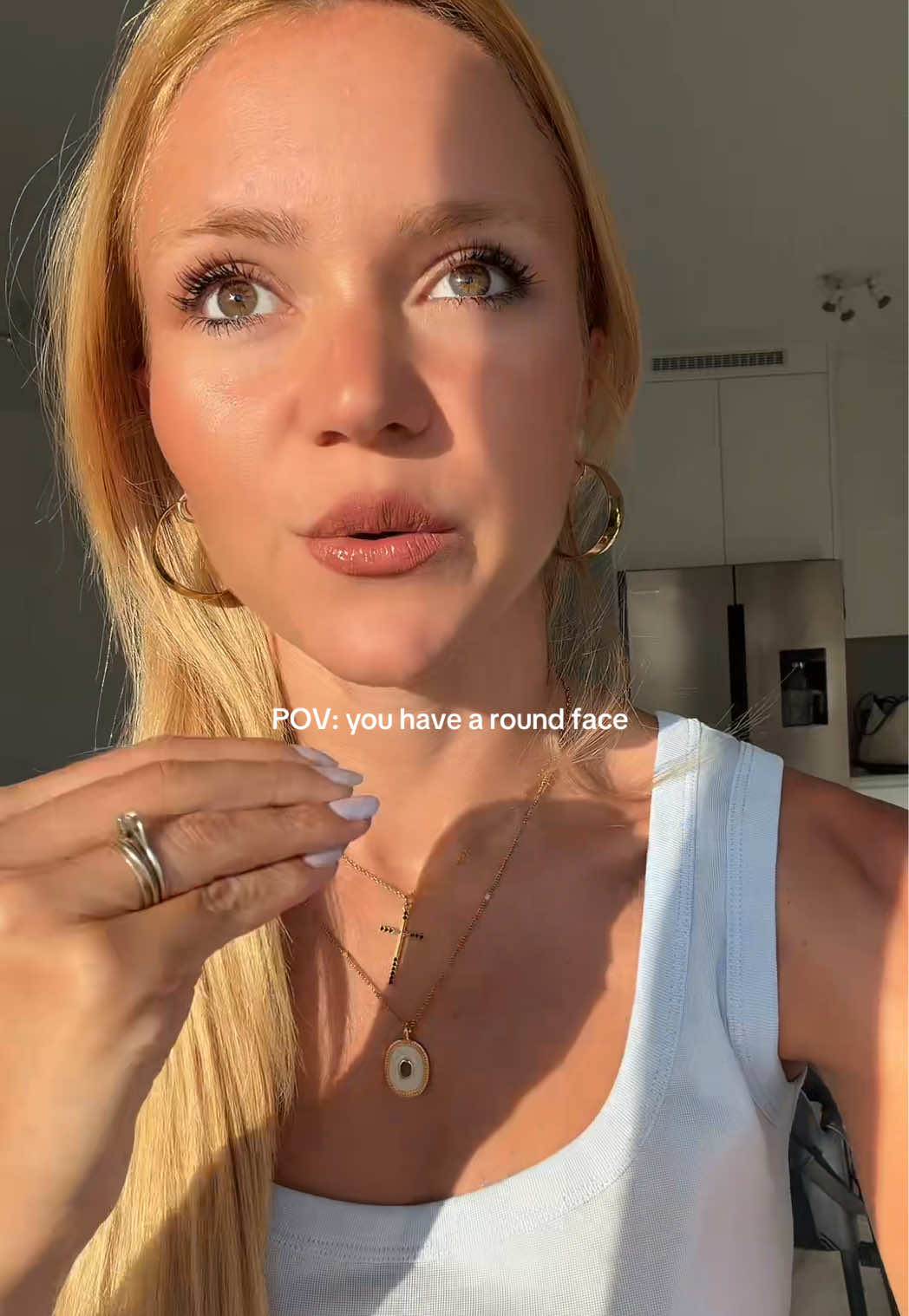 @Bella
