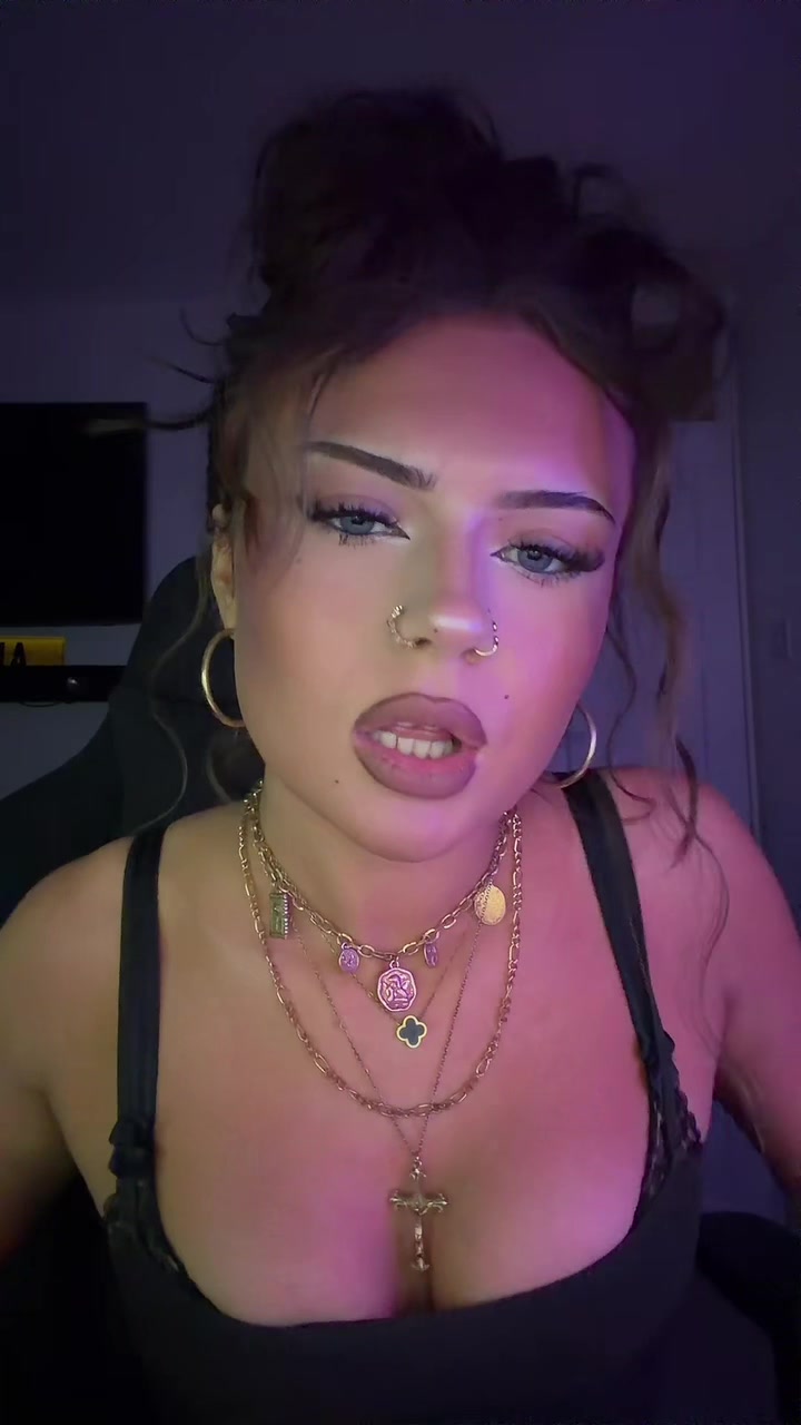 @ameliadeeekin