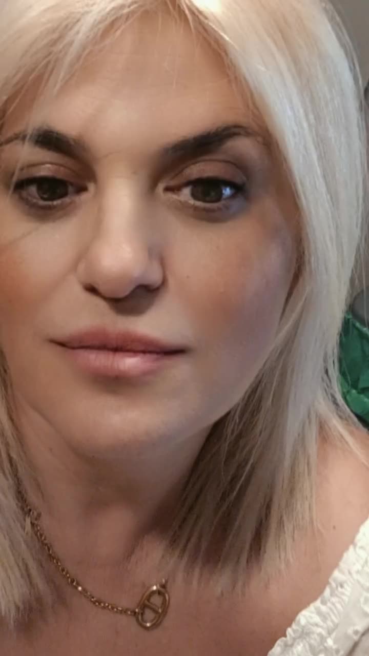 @eleftheria kakourgiotou