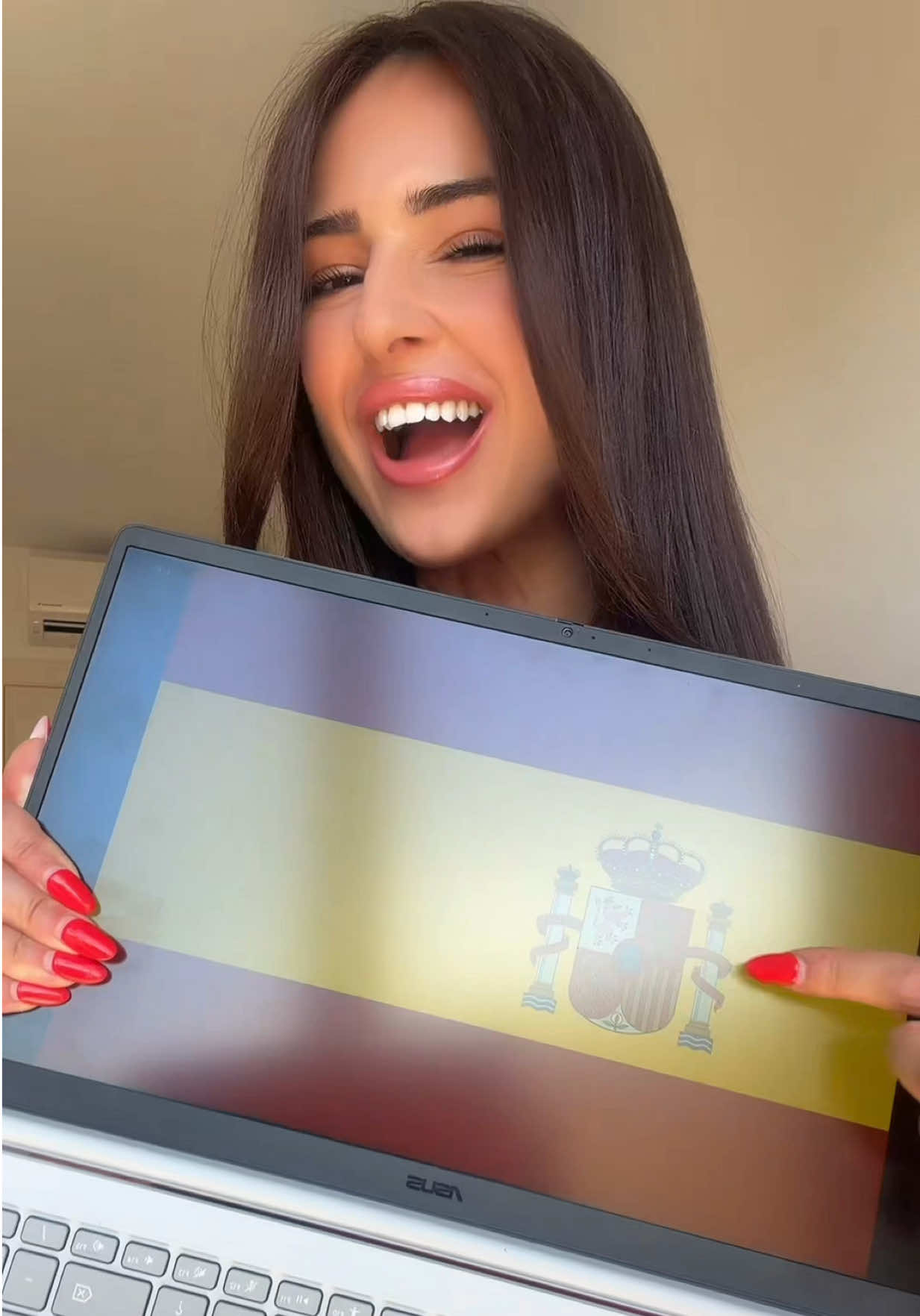 @lauramullorhernandez