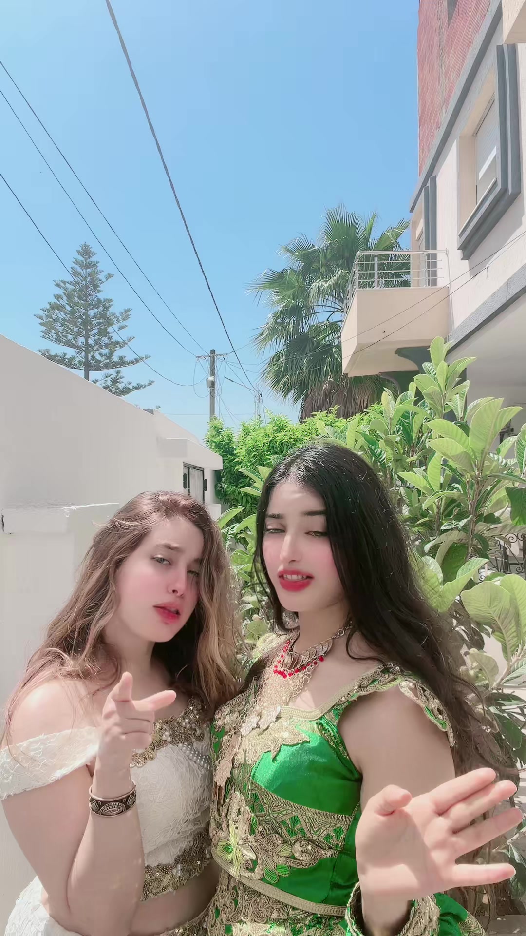 @Yosra Ben Aicha