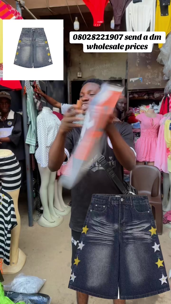 @Cloth vendor in main market🛍️