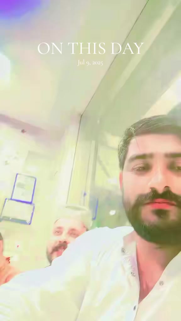 @LadlaBaloch313bv