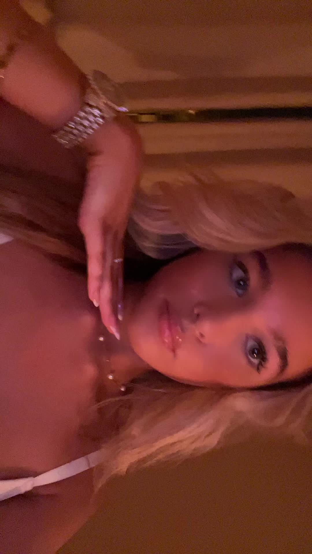 @sienna