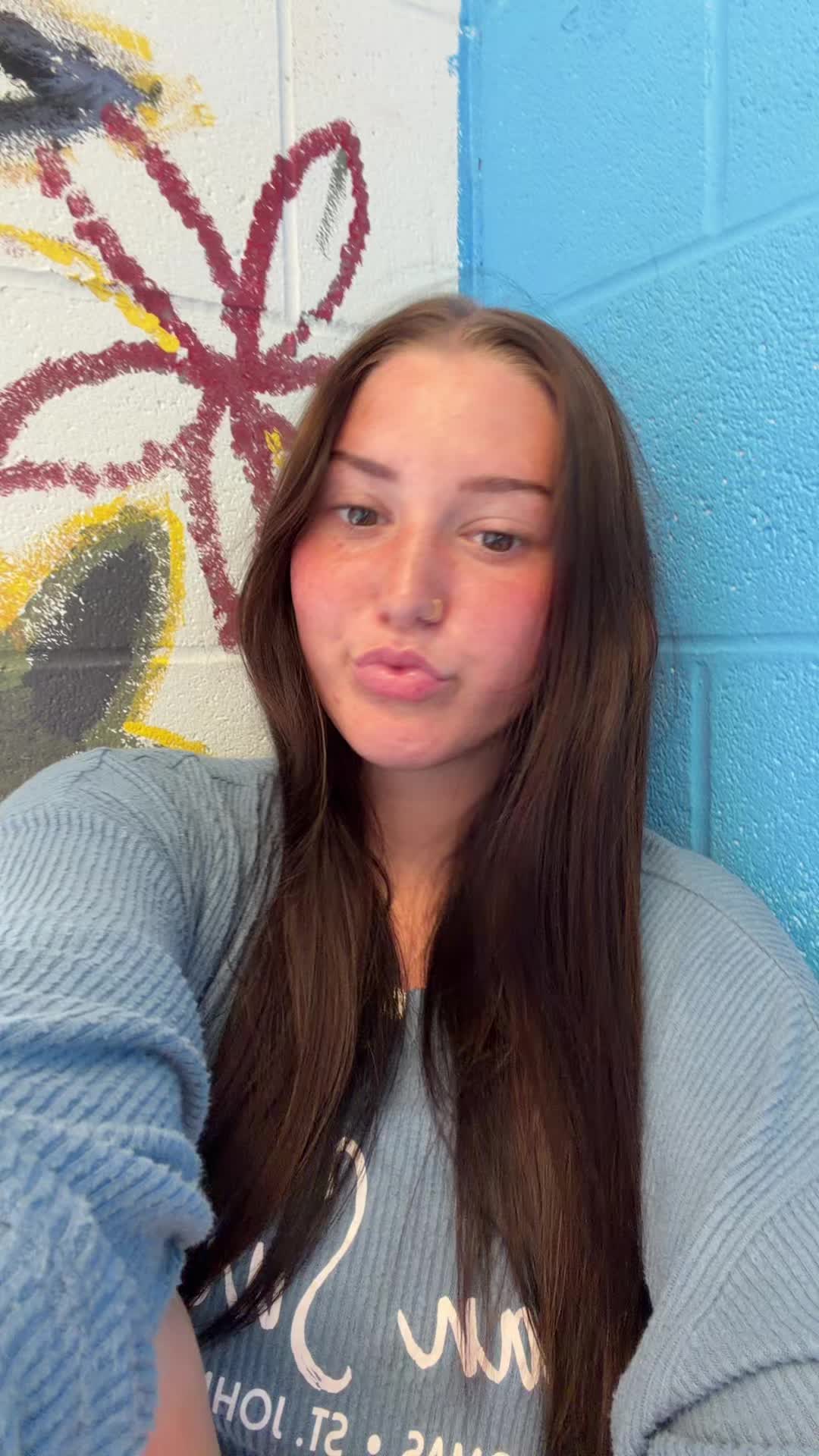 @Carlyna Barnhart