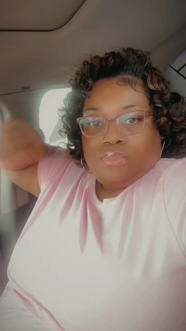 @PlusSizeBarbi
