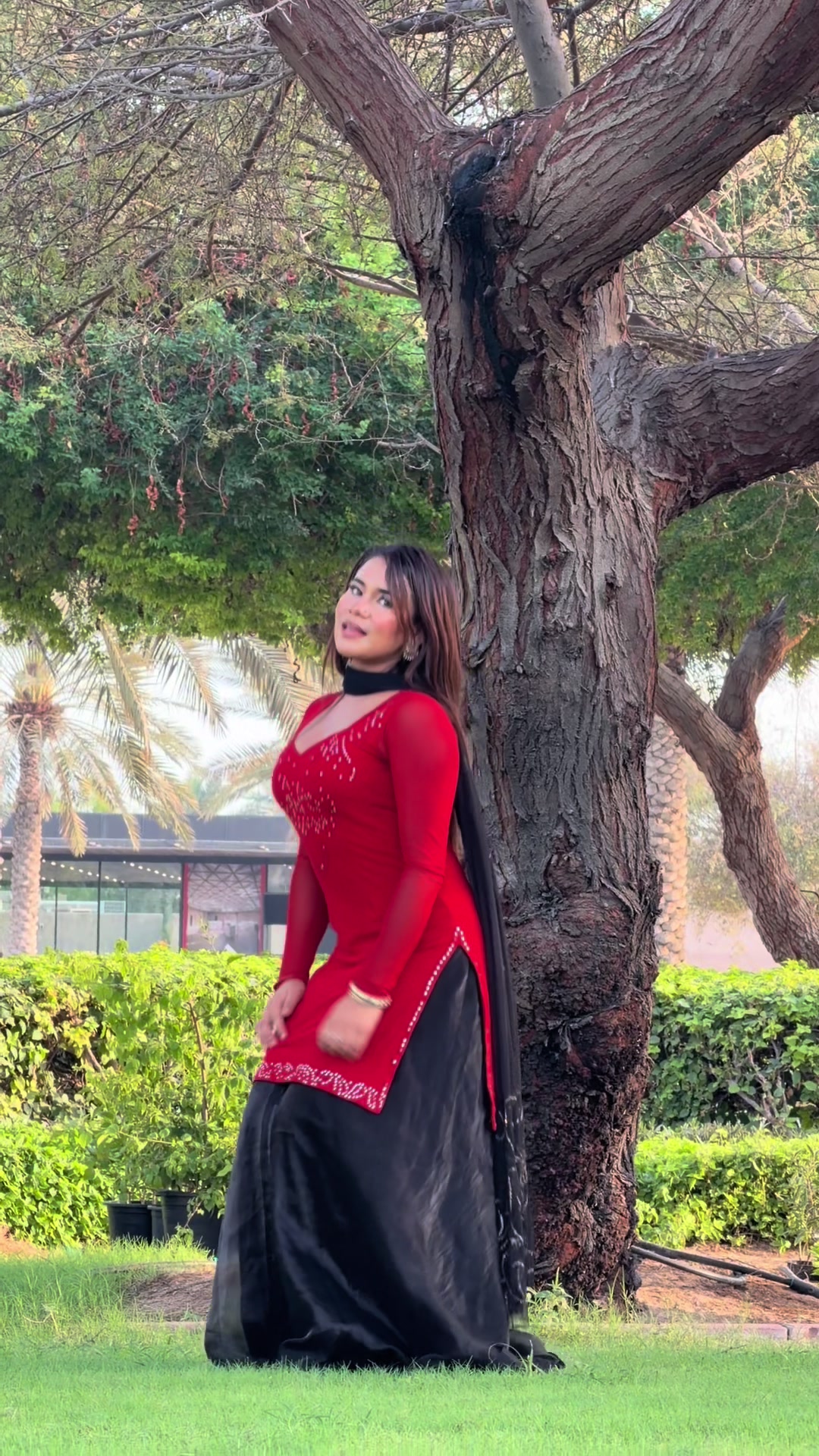 @असु