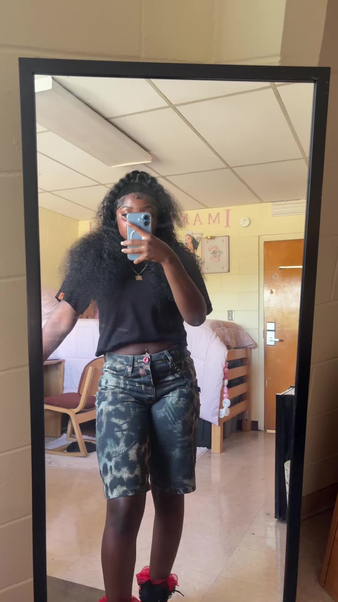 @🤎