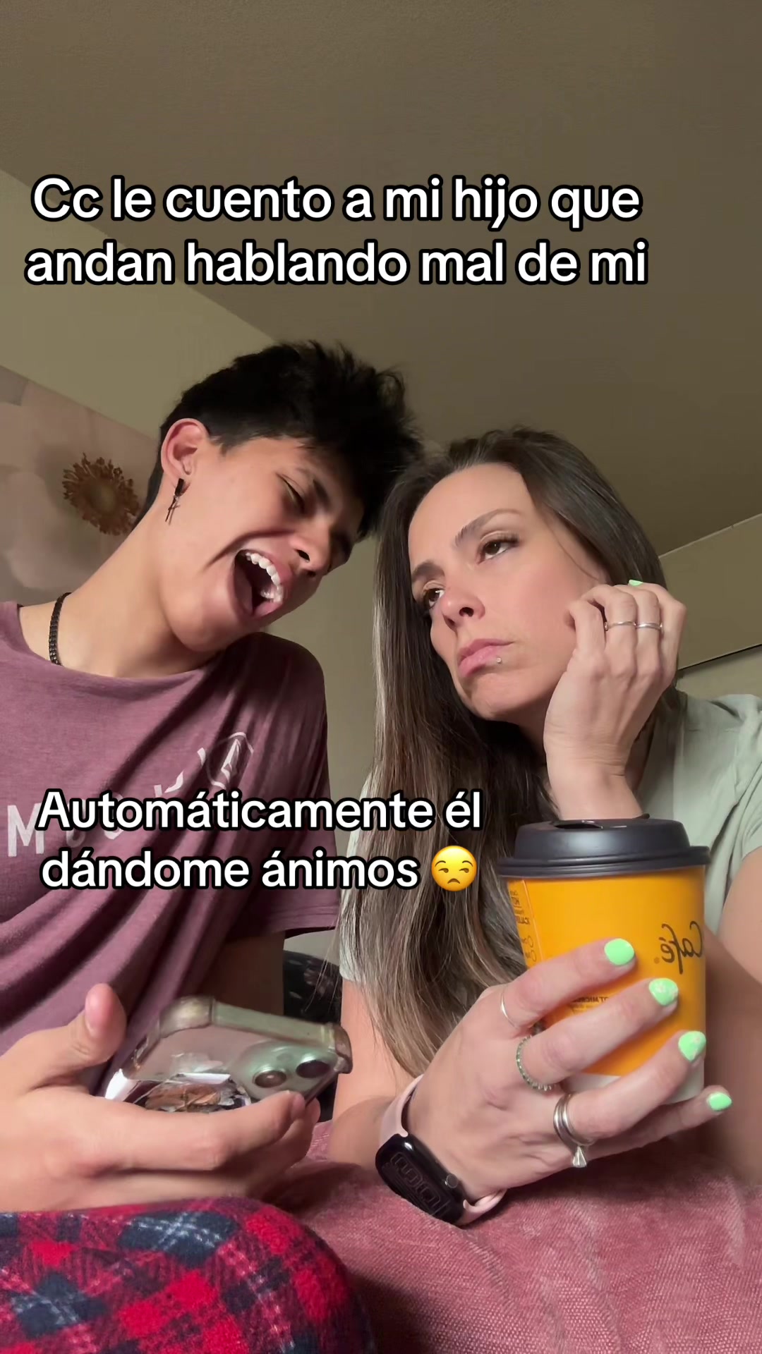 @Mama Latina Moderna