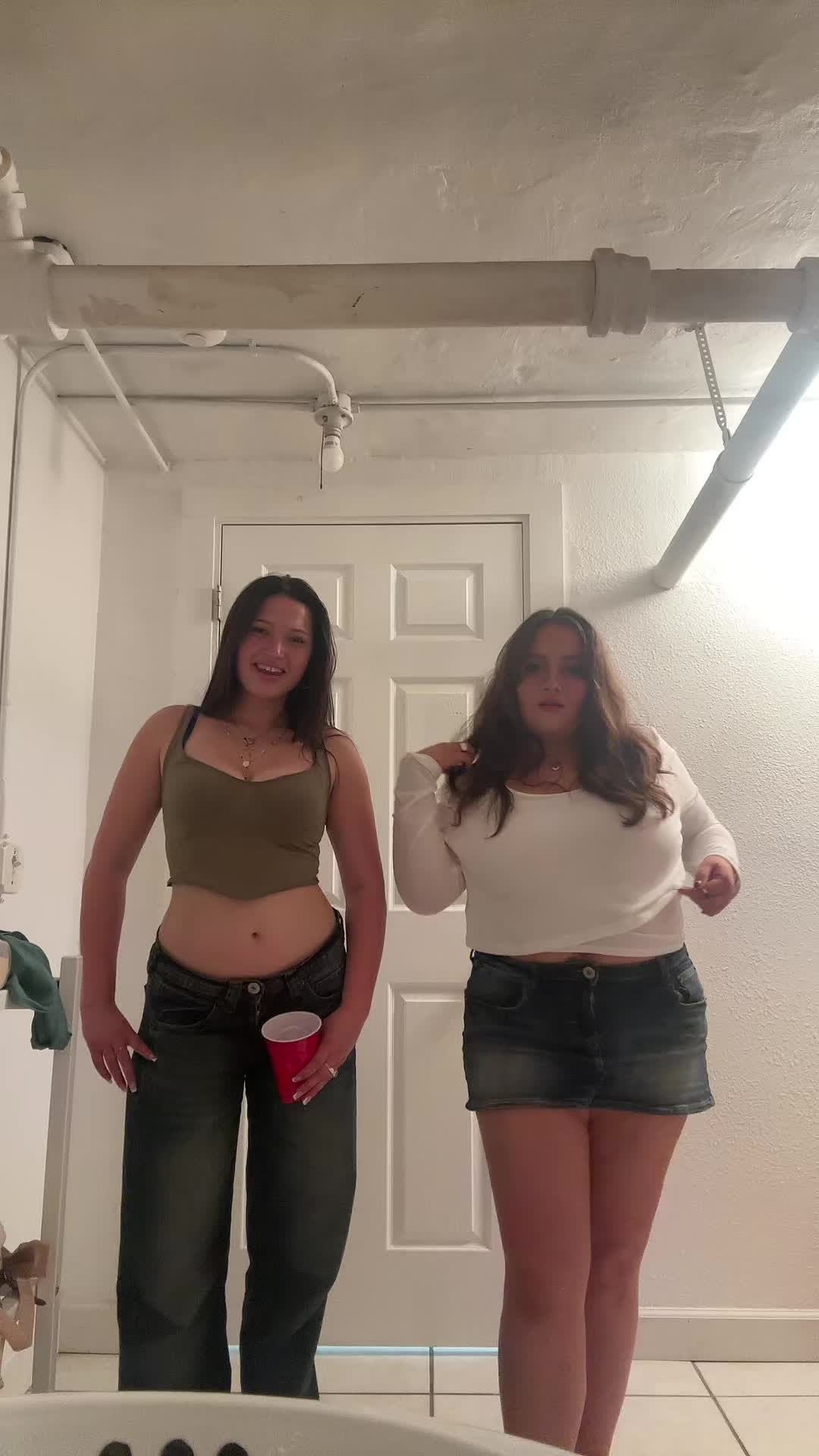 @elena