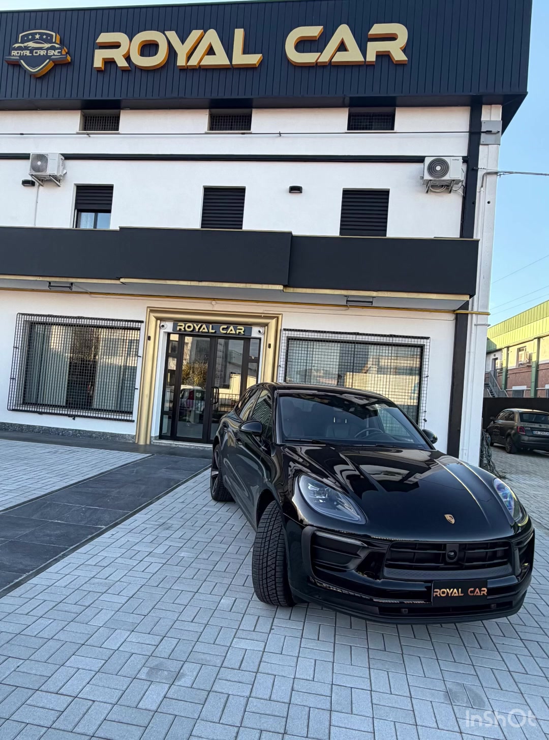 @RoyalCarSnc
