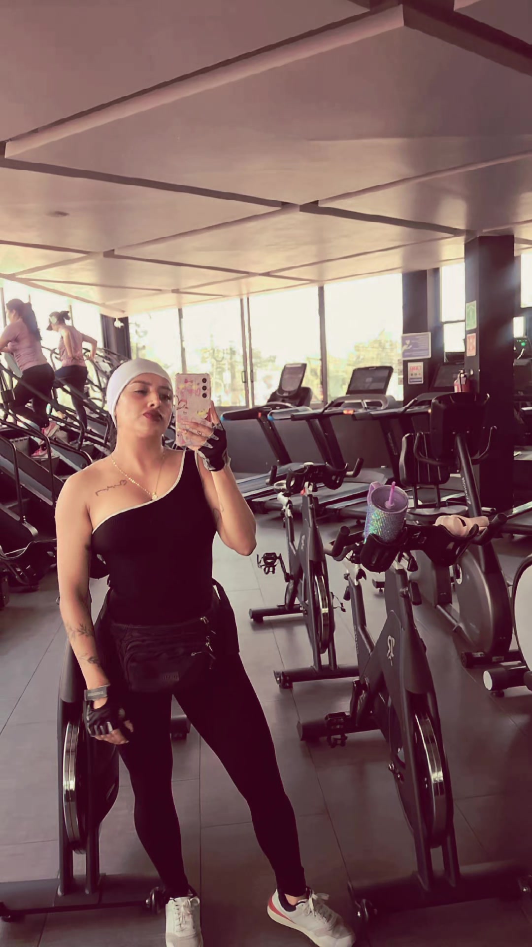 @cyneli cynelita