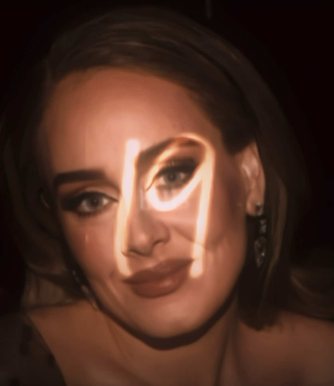 @A D E L E L O V E E R R R R