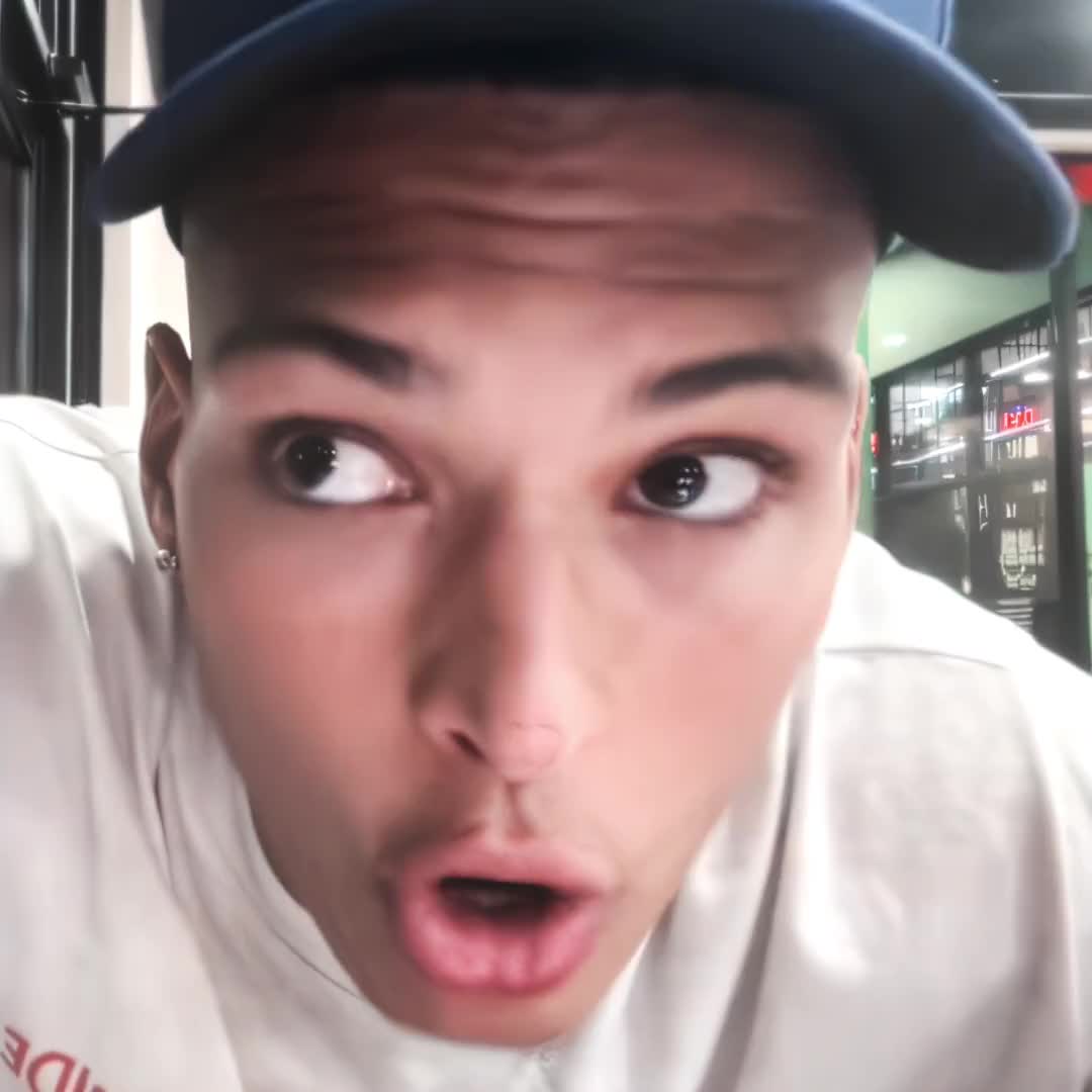 @Skeezi™
