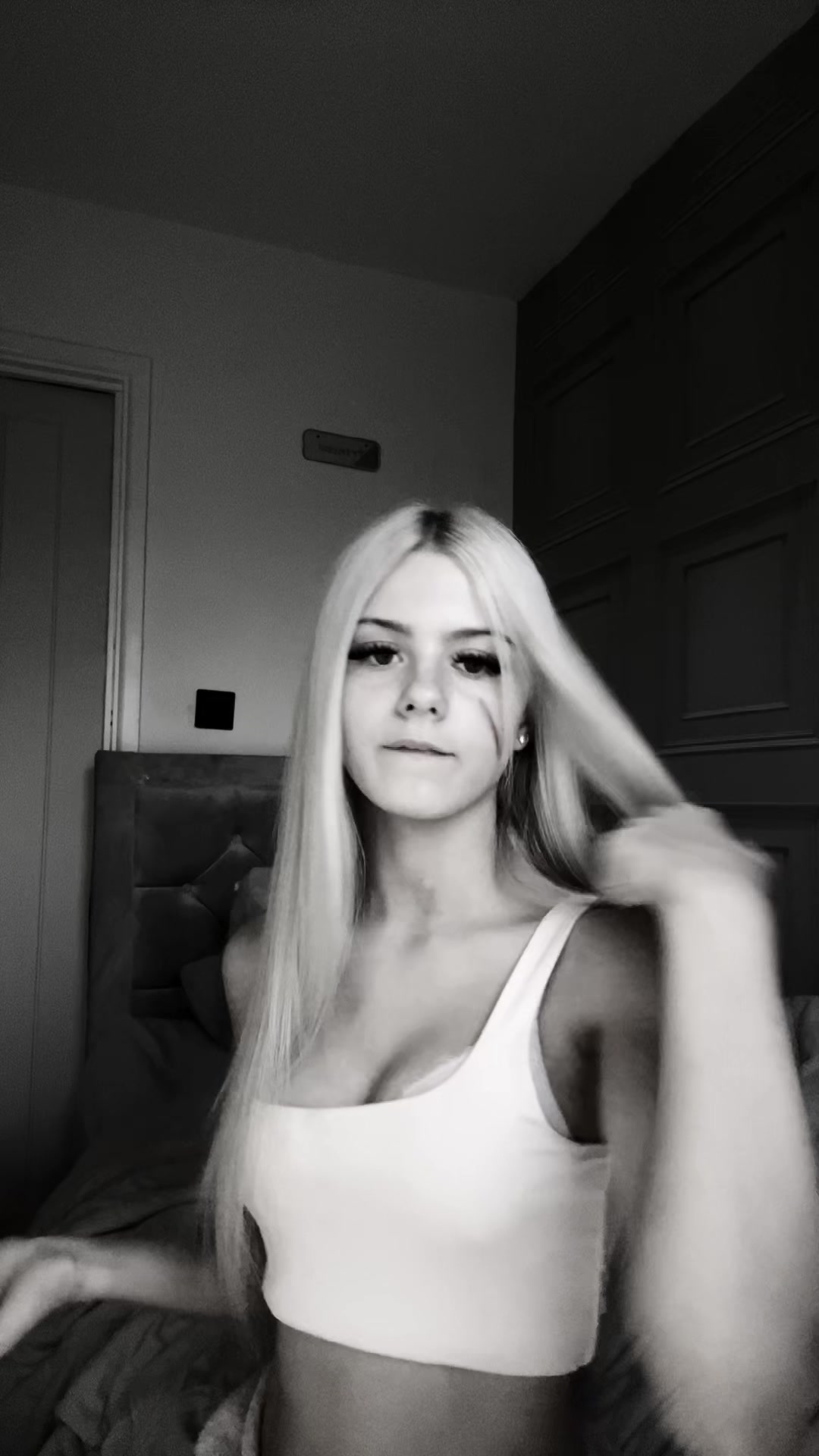 @ellie🩶