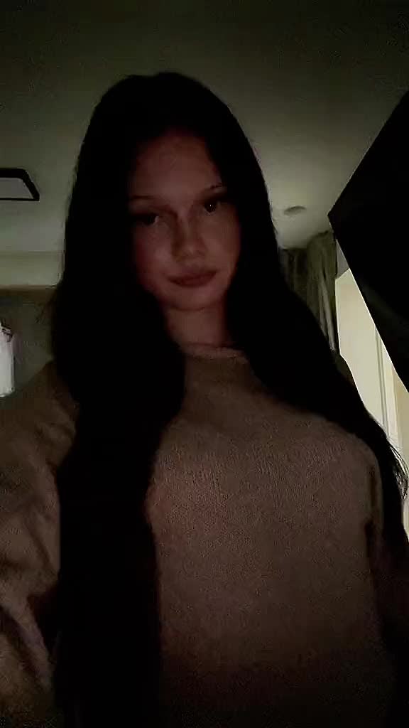 @ꨄL