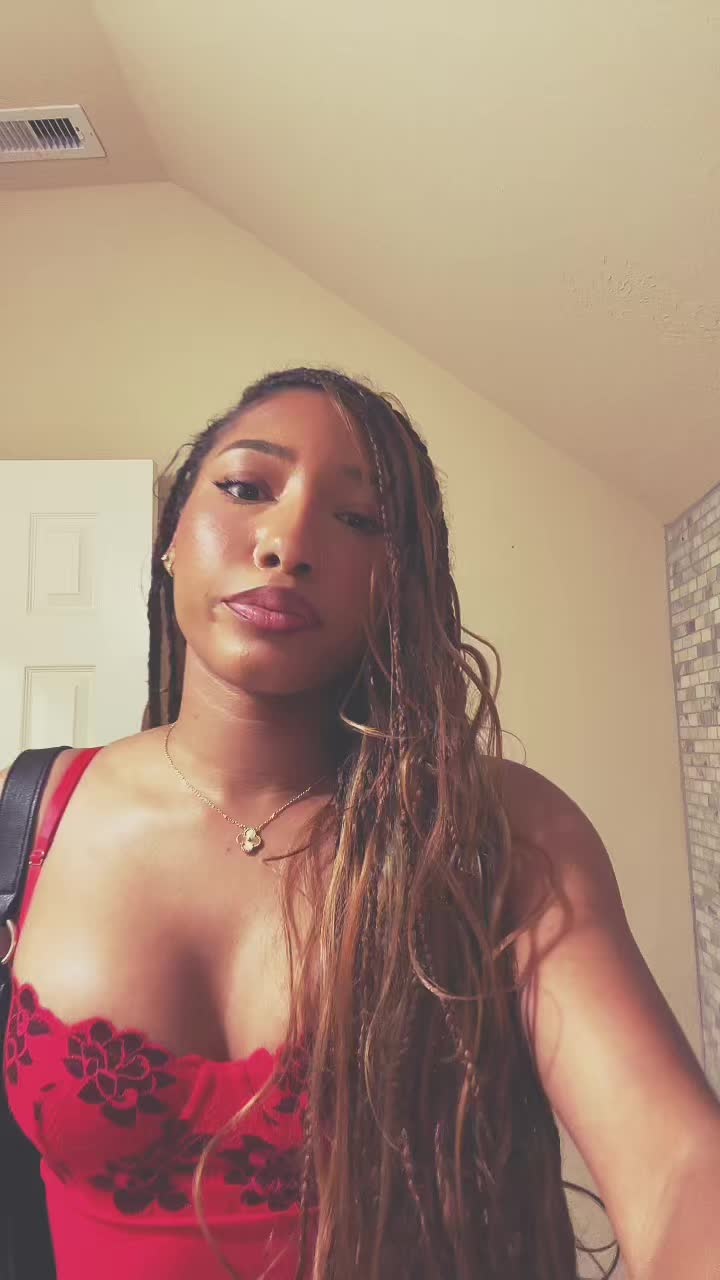 @Jaycee🌺
