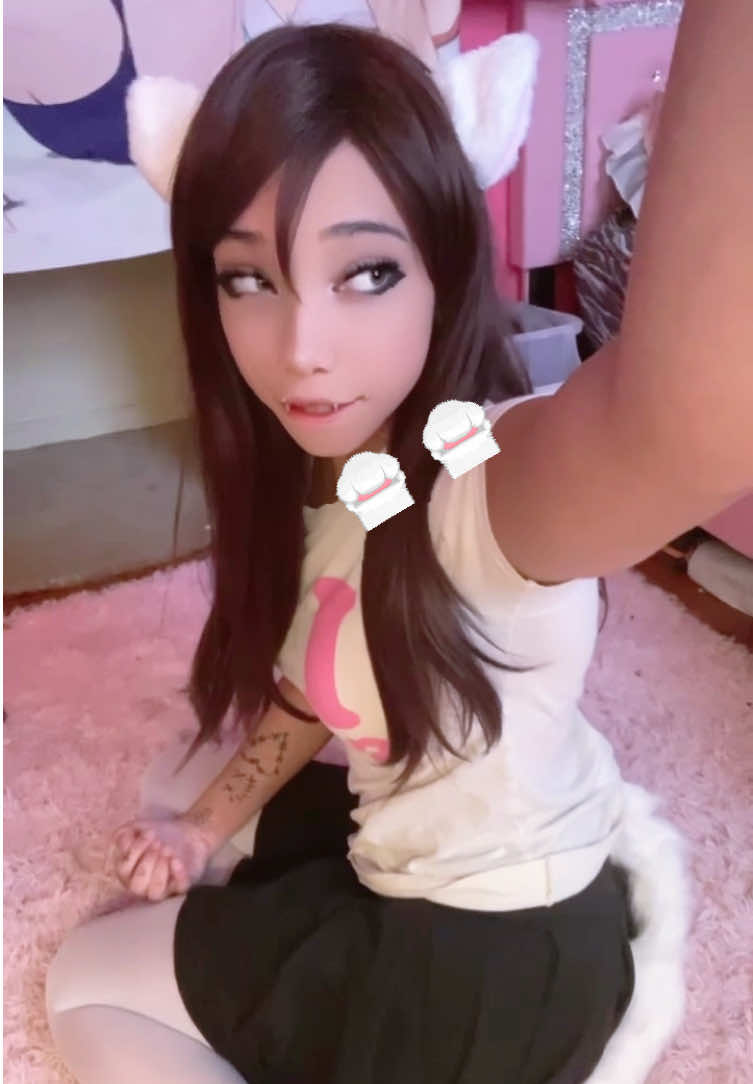 @🐰