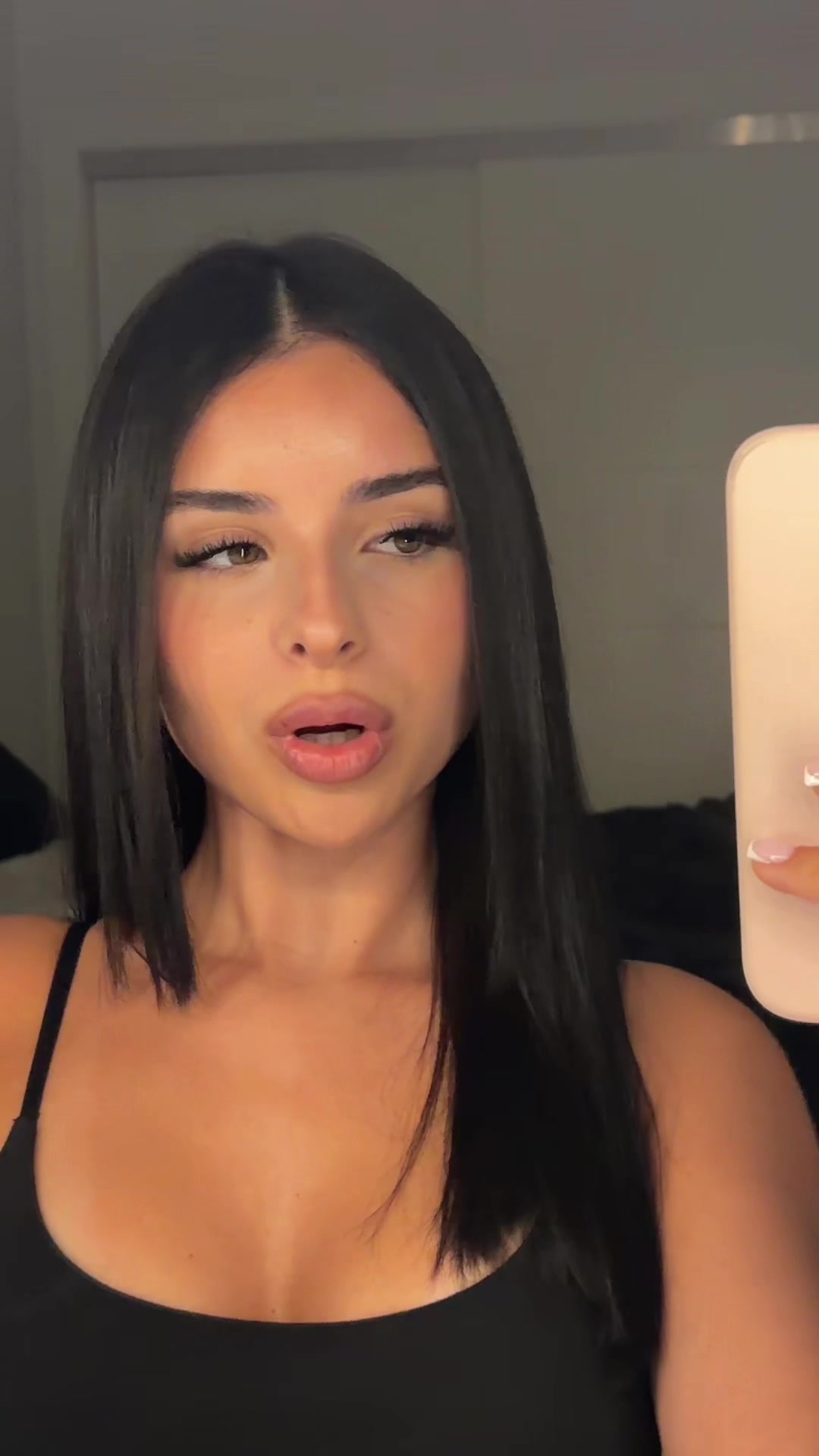 @vickyguez