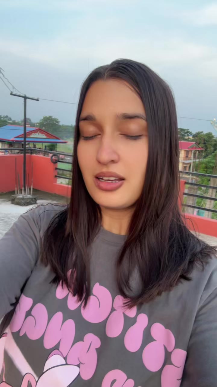 @Ambika🧿