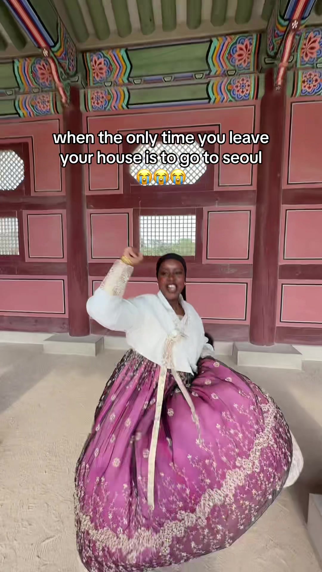 @<33
