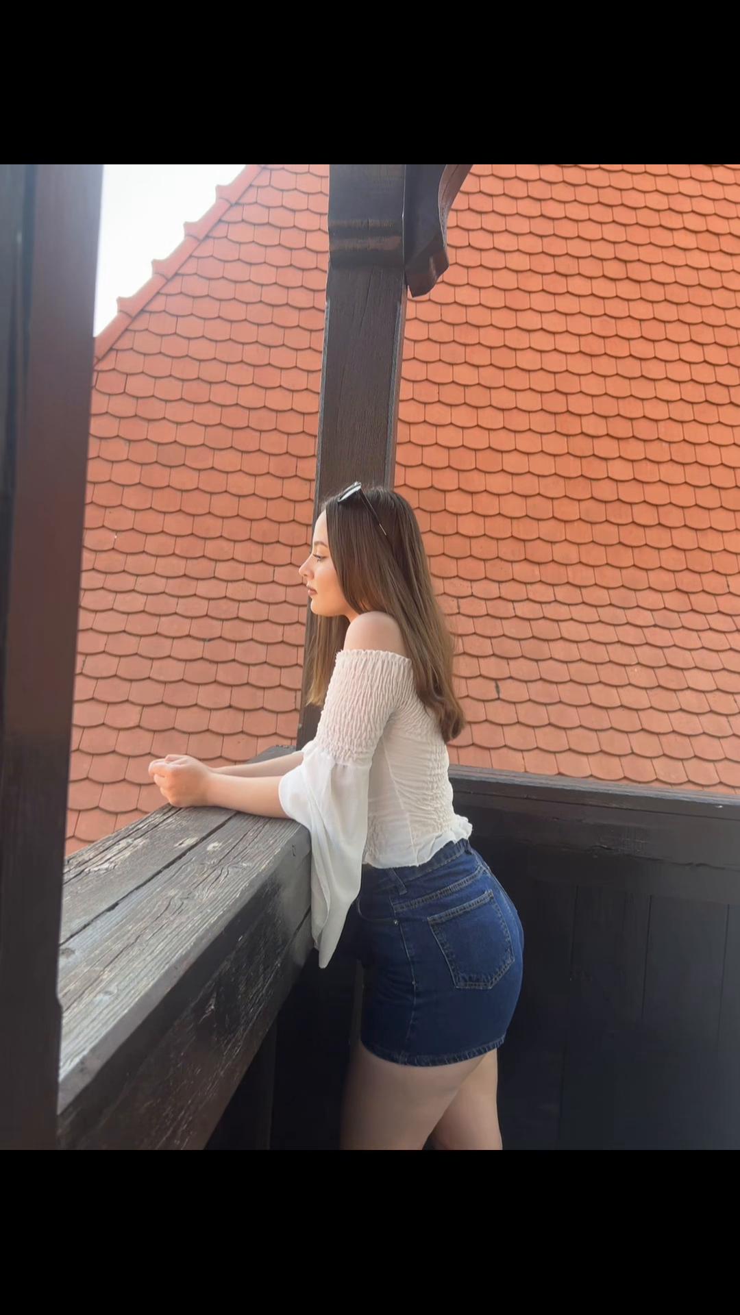 @👸🏼