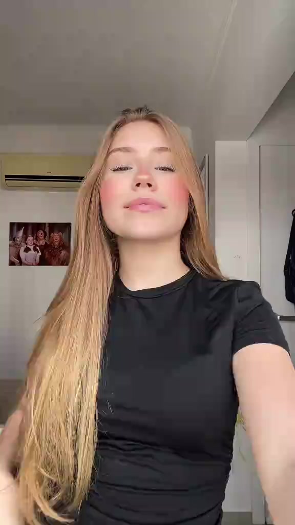@user28523400258