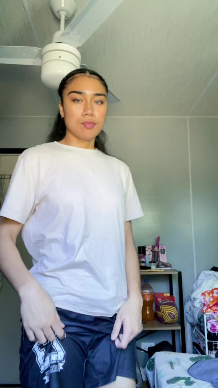 @Nikka03