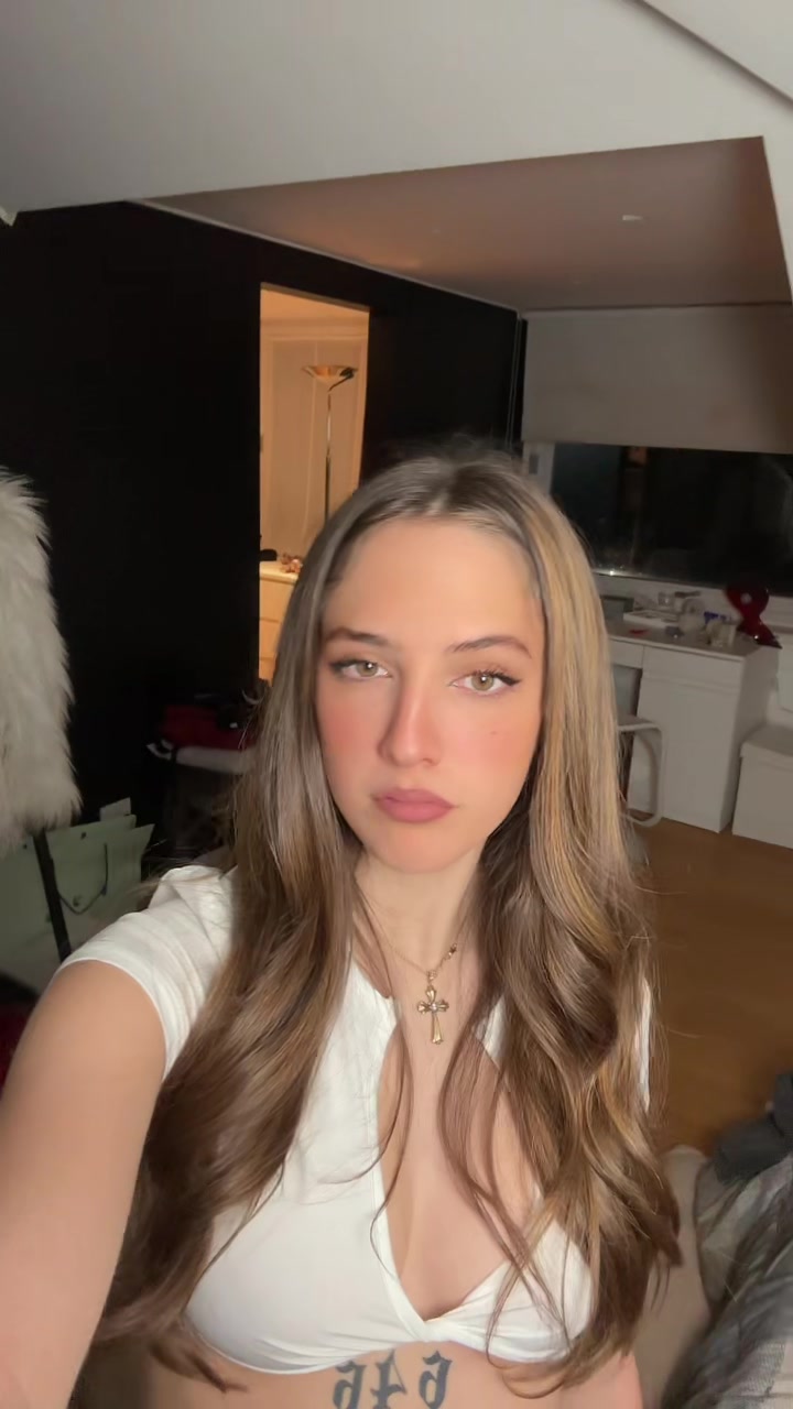 @carlotta cima🖤