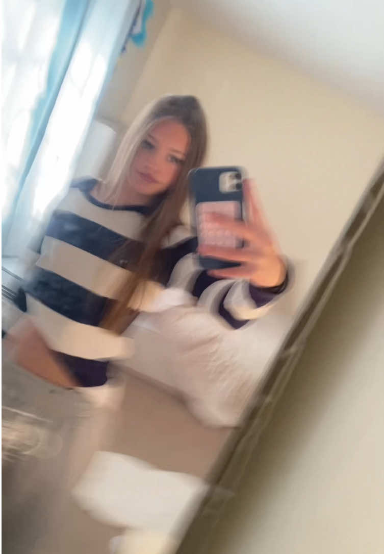 @𝐡𝐚𝐥𝐥𝐞🥂