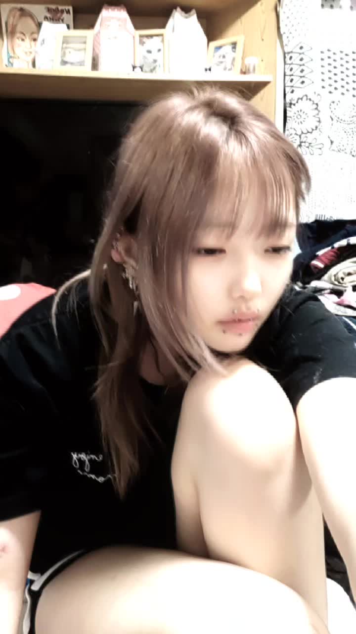 @みゅ ︎︎です . 🗑