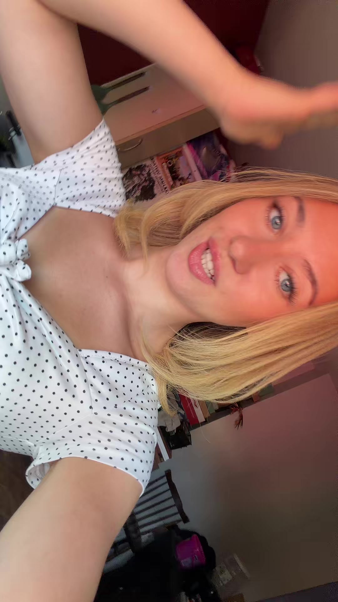 @laurenlavinia_